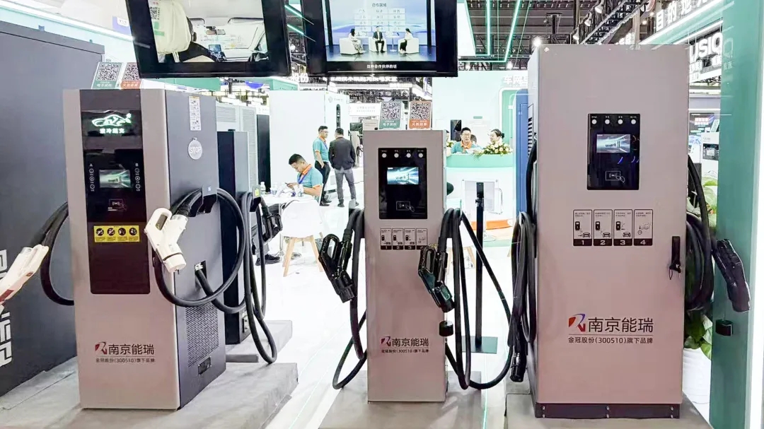 Jinguan shares made a major appearance at the Shenzhen Charging and Swapping Exhibition, with its multi-dimensional layout empowering the electrification transformation of the entire region Jinguan shares made a major appearance at the Shenzhen Charging and Swapping Exhibition, with its multi-dimensional layout empowering the electrification transformation of the entire region